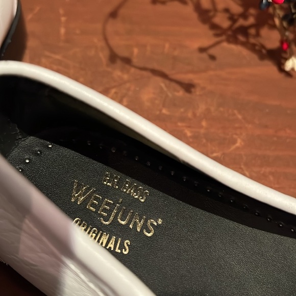GH Bass Venetian bow WEEJUNS NWOT white loafers😻 - Picture 2 of 5